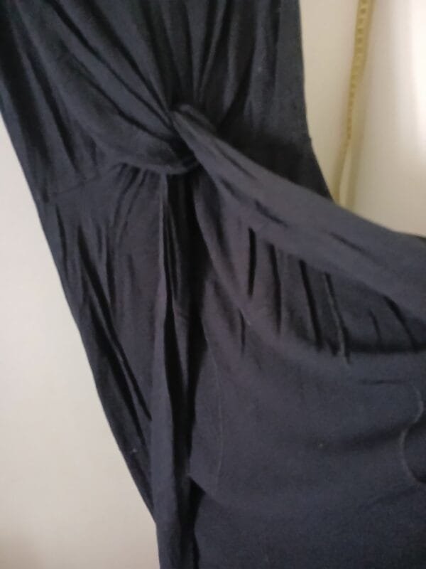 Vestido preto tipo vestlegging Tam M - Image 3