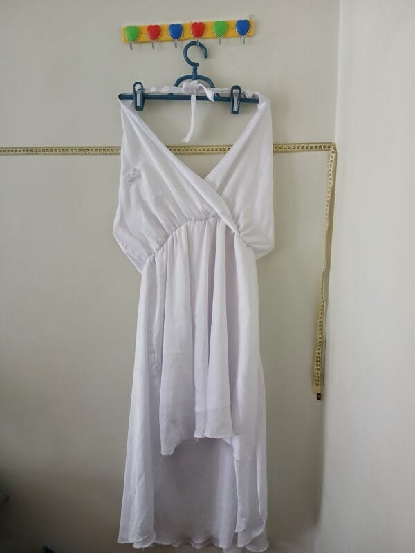 Vestido acetinado branco Tam G