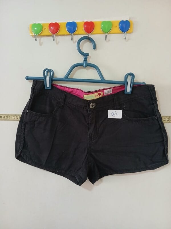 Shorts preto Tam 36