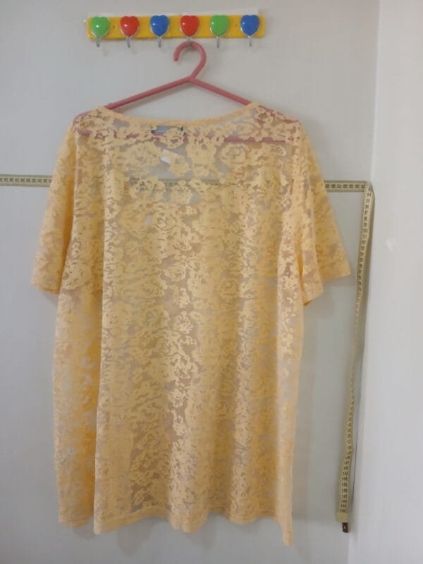 Blusa amarelo Tam G2 - Image 2